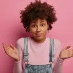 Fille cheveux noirs surprise avec EFT